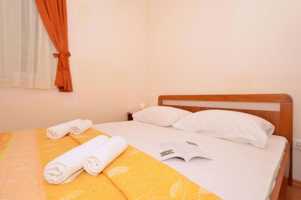 Apartments Sima Trogir Luaran gambar